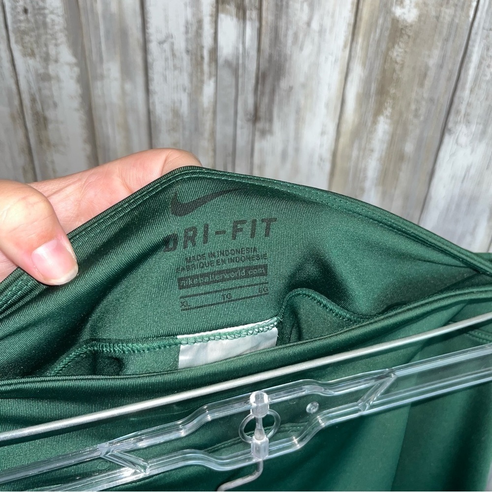 Nike Green Skort - Picture 5 of 5